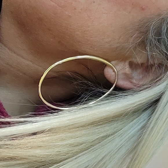 🔥LAST PAIR🔥 XL Oval Loop Stud Earrings - Picture 5 of 7